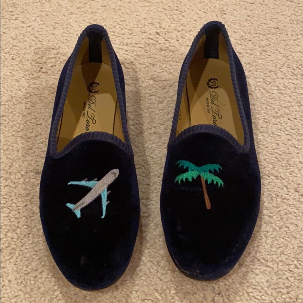 Jet setting navy Del toro shoes